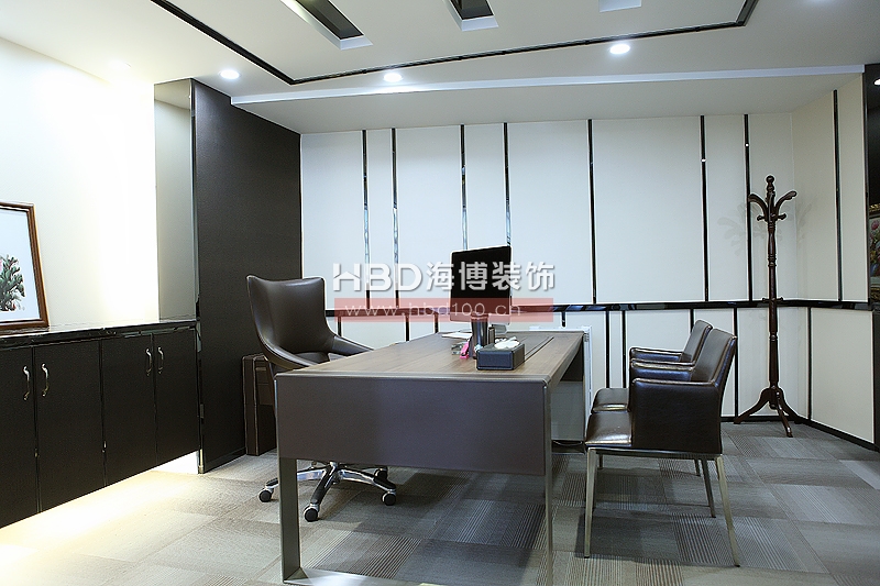辦公室裝修設(shè)計實景圖,經(jīng)理室裝修設(shè)計.jpg 辦公室裝修設(shè)計實景圖,經(jīng)理室裝修設(shè)計.jpg