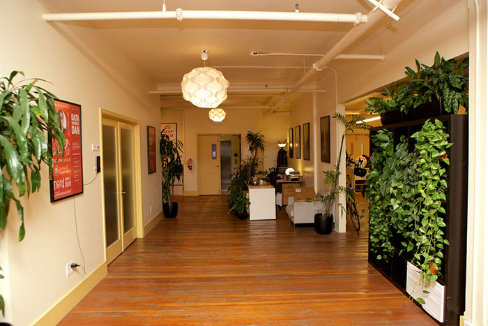 小型辦公室設(shè)計(jì)方案,簡(jiǎn)約辦公室裝修,廣州裝修設(shè)計(jì)公司,辦公室設(shè)計(jì).jpg 小型辦公室設(shè)計(jì)方案,簡(jiǎn)約辦公室裝修,廣州裝修設(shè)計(jì)公司,辦公室設(shè)計(jì).jpg