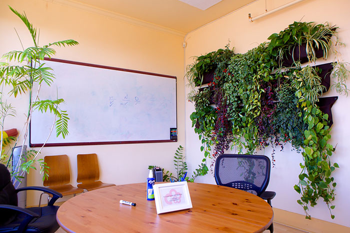 小型辦公室設(shè)計(jì)方案,簡(jiǎn)約辦公室裝修,廣州裝修設(shè)計(jì)公司,辦公室設(shè)計(jì).jpg 小型辦公室設(shè)計(jì)方案,簡(jiǎn)約辦公室裝修,廣州裝修設(shè)計(jì)公司,辦公室設(shè)計(jì).jpg