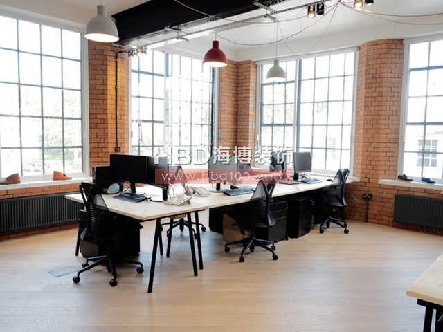 工業風辦公室設計,辦公室設計風格,服飾公司辦公室設計,海博裝飾.jpg 工業風辦公室設計,辦公室設計風格,服飾公司辦公室設計,海博裝飾.jpg