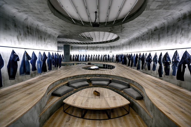 服裝公司辦公室,工業風辦公室裝修,廣州裝修設計公司,辦公室設計.jpg 服裝公司辦公室,工業風辦公室裝修,廣州裝修設計公司,辦公室設計.jpg