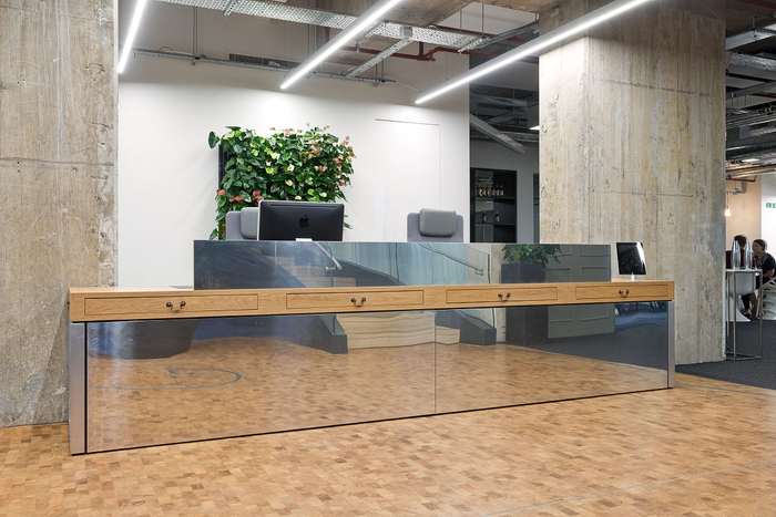 工業(yè)風辦公室裝修設計,開放式辦公室設計,廣州裝飾公司,海博裝飾.jpg 工業(yè)風辦公室裝修設計,開放式辦公室設計,廣州裝飾公司,海博裝飾.jpg