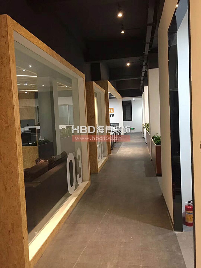 簡約辦公室設(shè)計,廣州辦公室裝修,廣州裝修公司,海博裝飾.jpg 簡約辦公室設(shè)計,廣州辦公室裝修,廣州裝修公司,海博裝飾.jpg