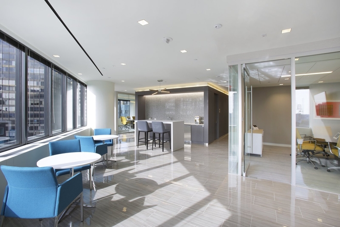 辦公室裝修設(shè)計(jì),簡(jiǎn)約辦公室裝修設(shè)計(jì),廣州裝飾公司,海博裝飾.jpg 辦公室裝修設(shè)計(jì),簡(jiǎn)約辦公室裝修設(shè)計(jì),廣州裝飾公司,海博裝飾.jpg