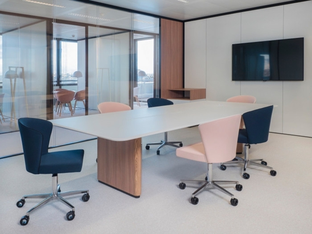 化妝品公司辦公室裝修設計.jpg 化妝品公司辦公室裝修設計.jpg