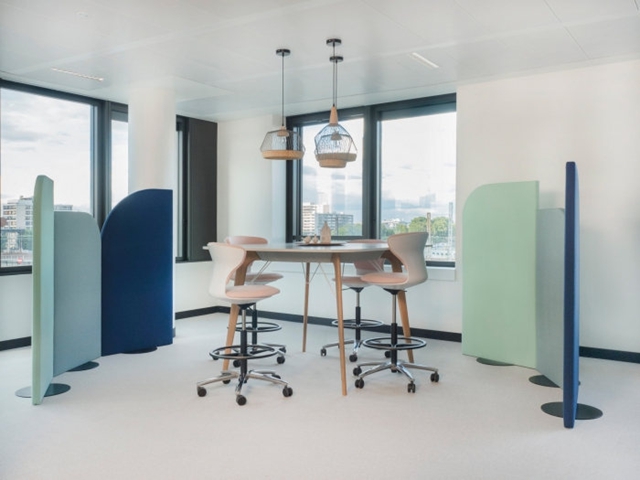 化妝品公司辦公室裝修設計.jpg 化妝品公司辦公室裝修設計.jpg