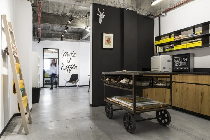 創(chuàng)意辦公室裝修設(shè)計(jì)方案.jpg 創(chuàng)意辦公室裝修設(shè)計(jì)方案.jpg