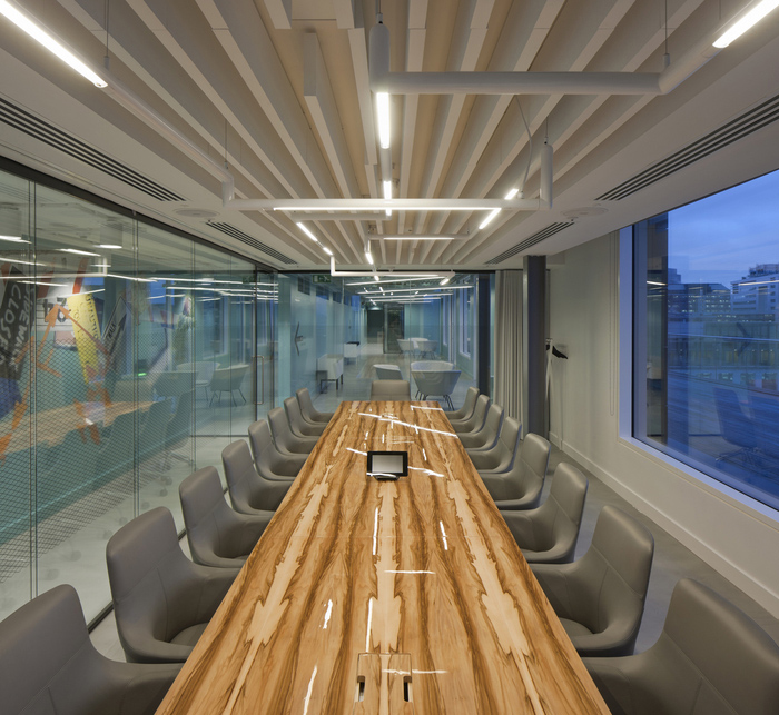 創(chuàng)意辦公樓裝修設(shè)計.jpg 創(chuàng)意辦公樓裝修設(shè)計.jpg